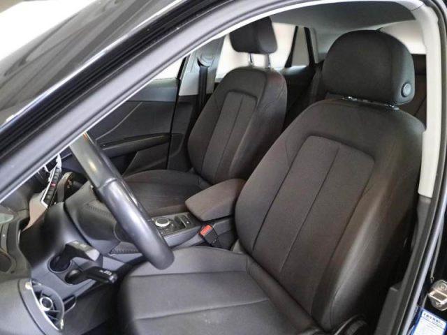 AUDI Q2 30 TDI Business