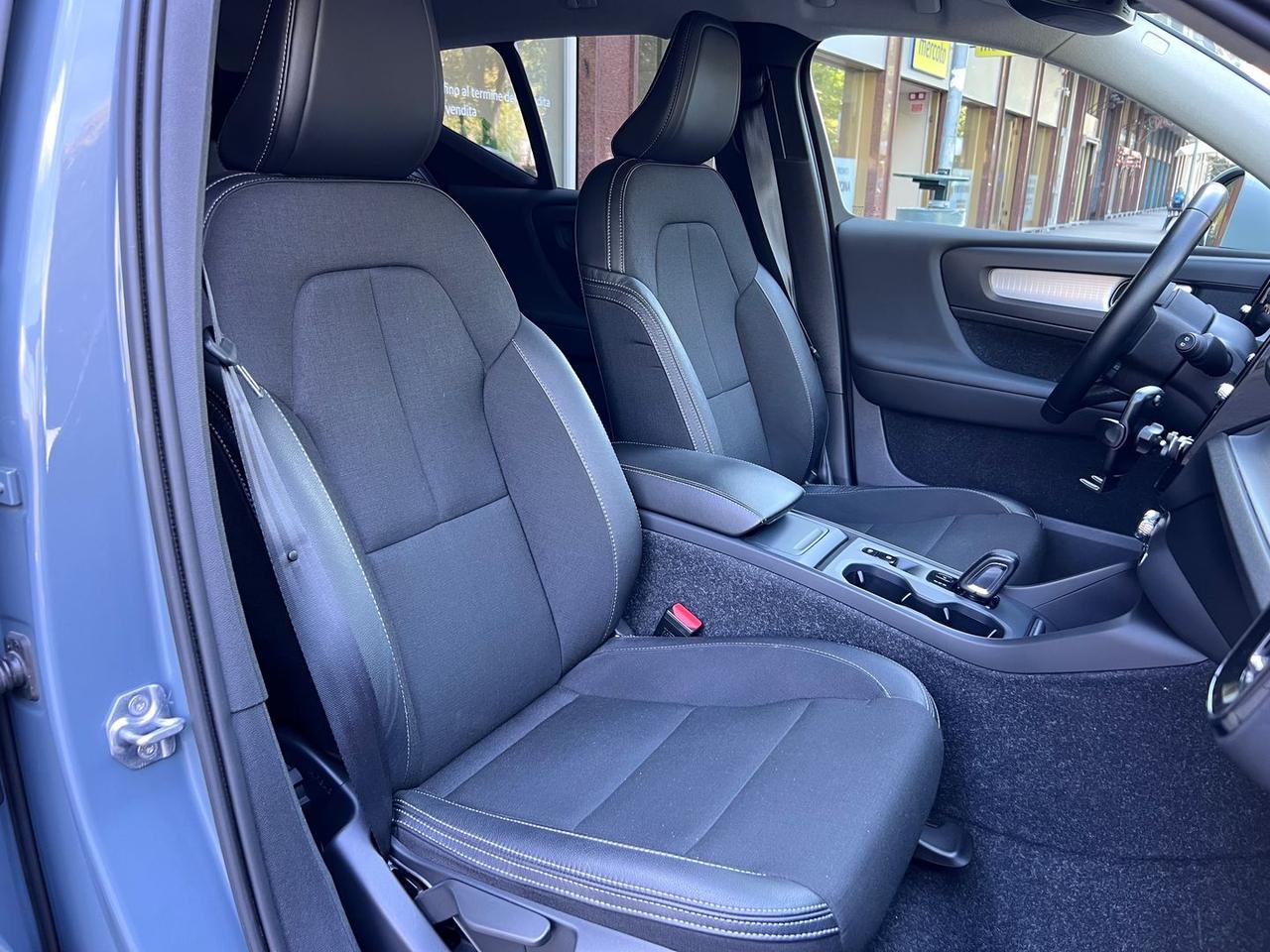 Volvo XC40 Momentum Pro D3 #6864