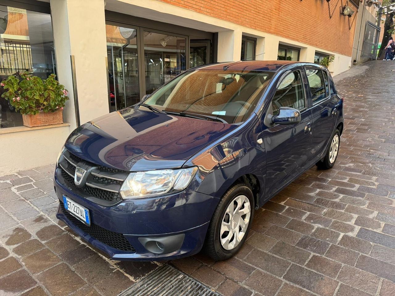 Dacia Sandero 1.2 16V 75cv Gpl OK NEOPAT.