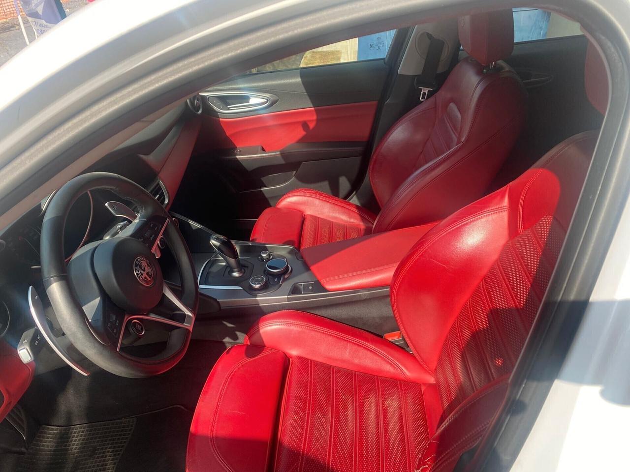 Alfa Romeo Giulia 2.2 Turbodiesel 210 CV AT8 AWD Q4 Veloce