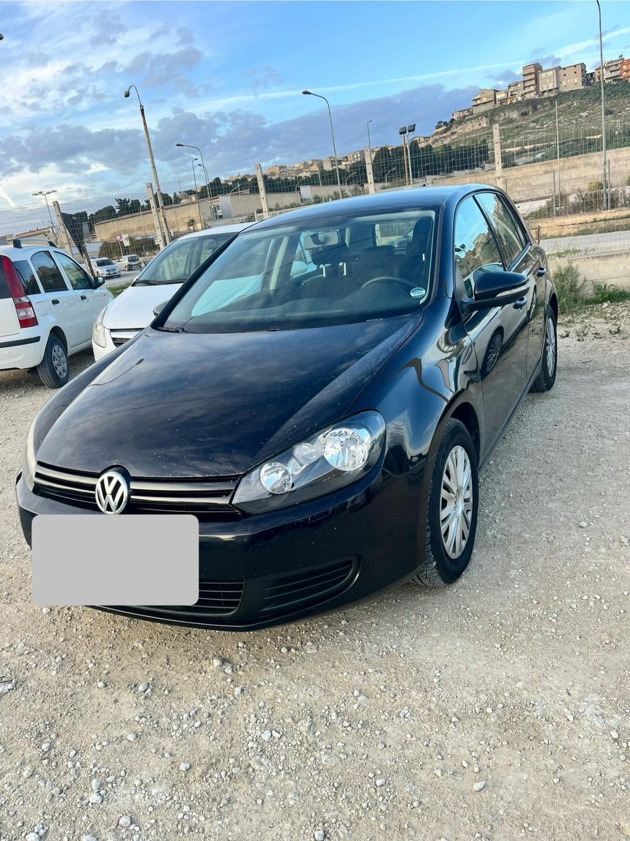 Volkswagen Golf 1.6 TDI DPF 5p. Con gancio traino