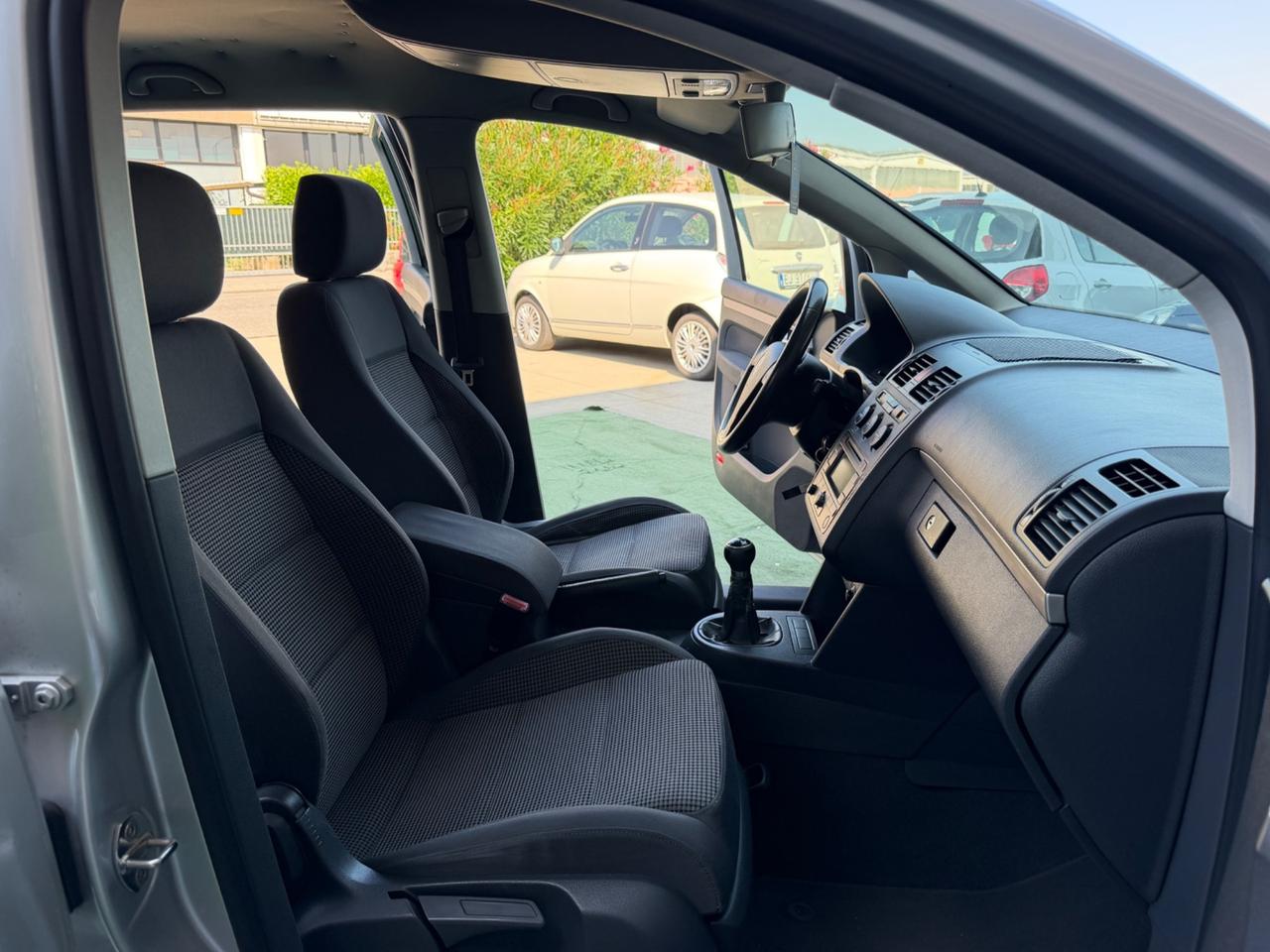 Volkswagen Touran 2.0 TDI DPF Highline