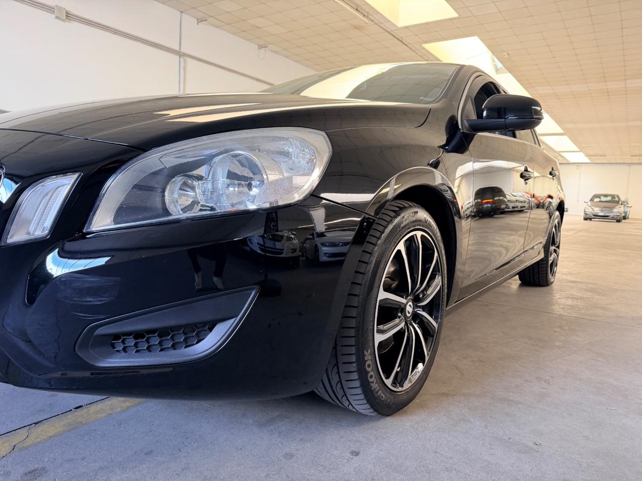 Volvo V60 D3 Geartronic Momentum