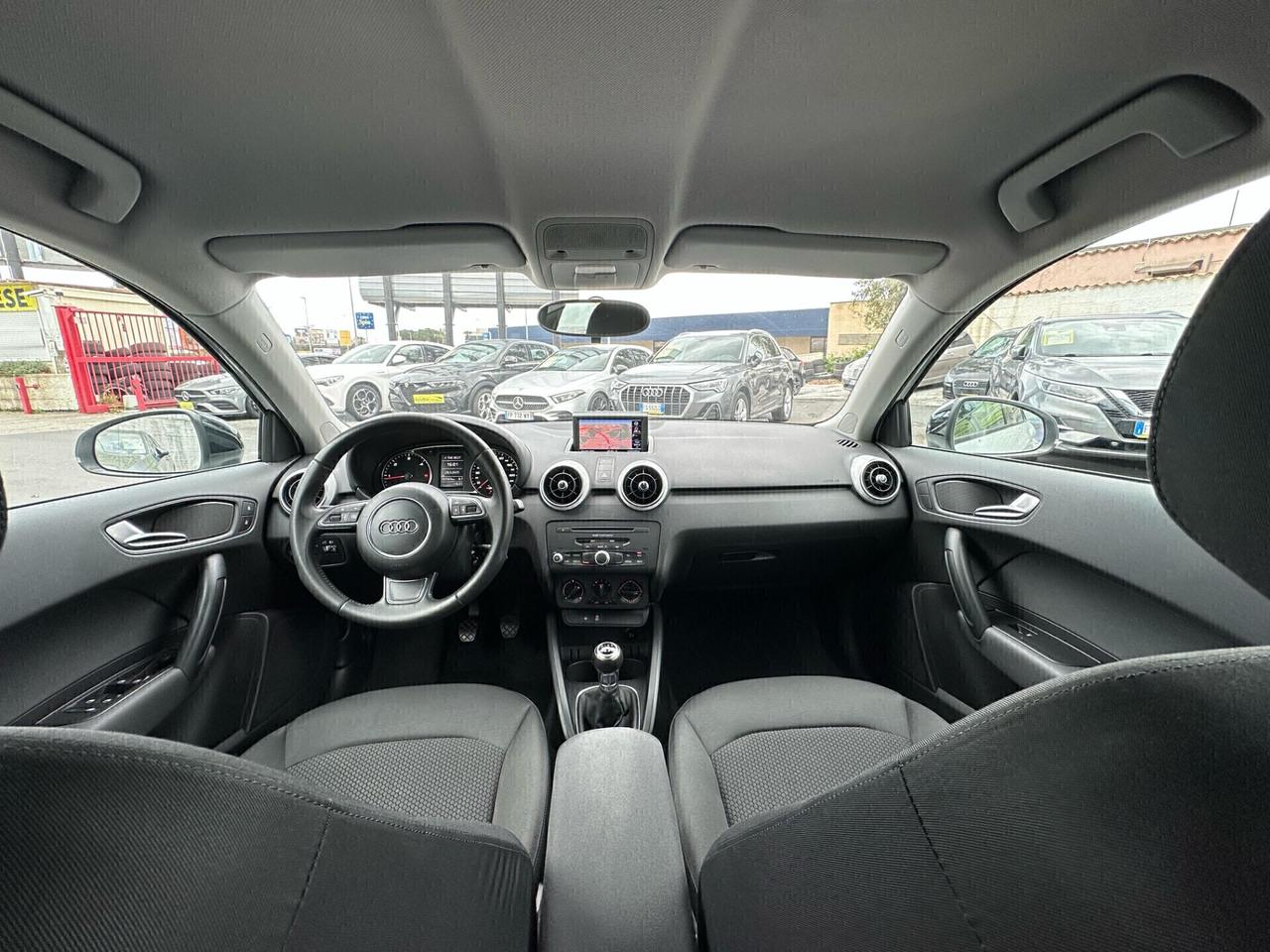 Audi A1 1.6 TDI 90CV S-LINE