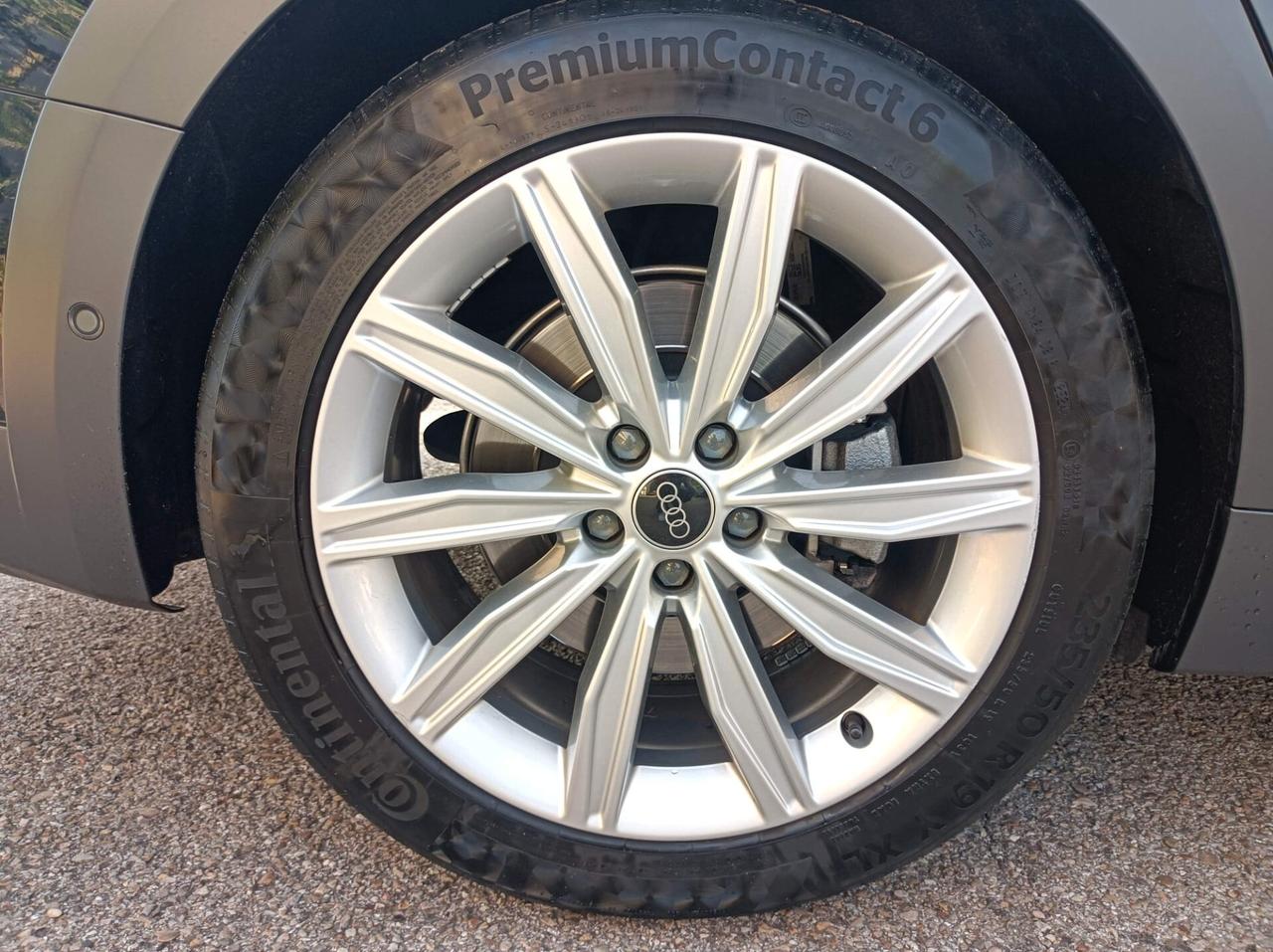 Audi A6 allroad 45 TDI 3.0 quattro S tronic Business Advanced