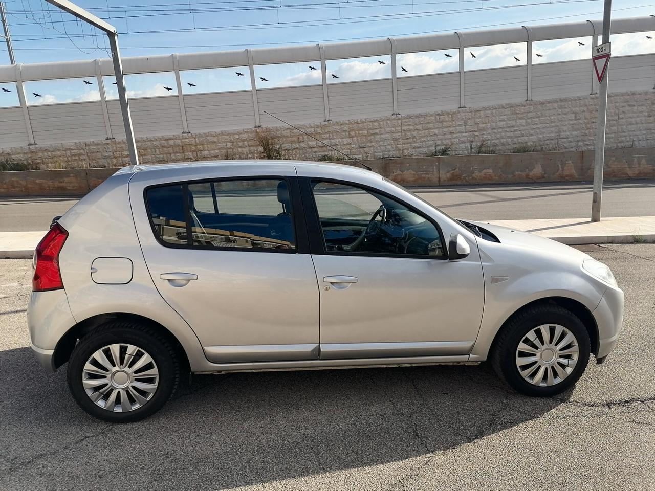 Dacia Sandero 1.2 benzina 55kw 2012