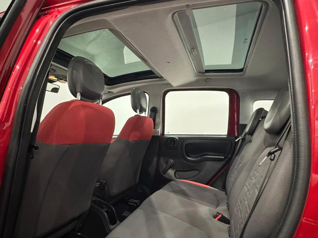 Fiat Panda 0.9 TwinAir Turbo Natural Power Young | TETTO PANORAMICO APRIBILE !