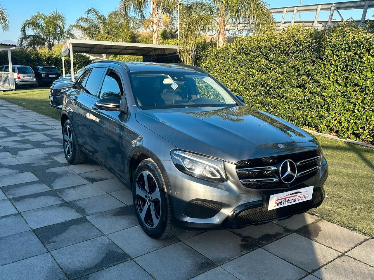 Mercedes GLC 220 170V d 4Matic Exclusive 2017 FULL