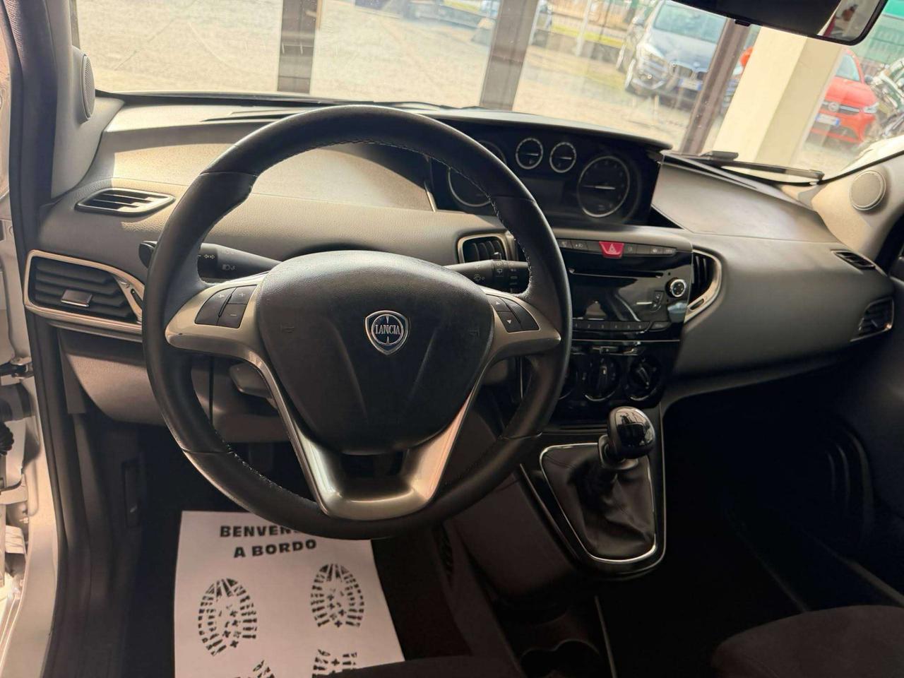 Lancia Ypsilon Ypsilon III 1.2 8v Gold c/CL 69cv E