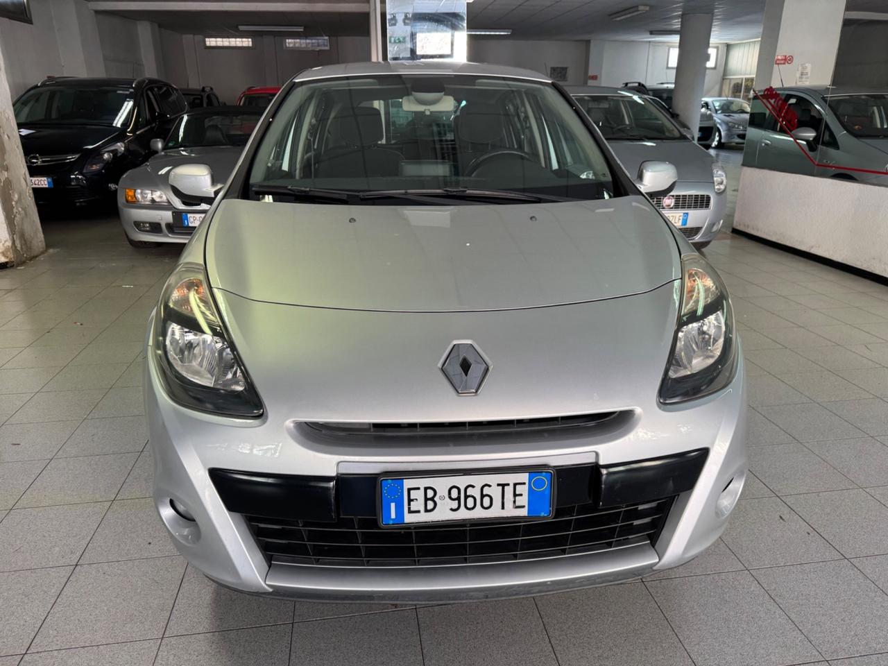 Renault Clio 1.2 16V 5 porte Luxe