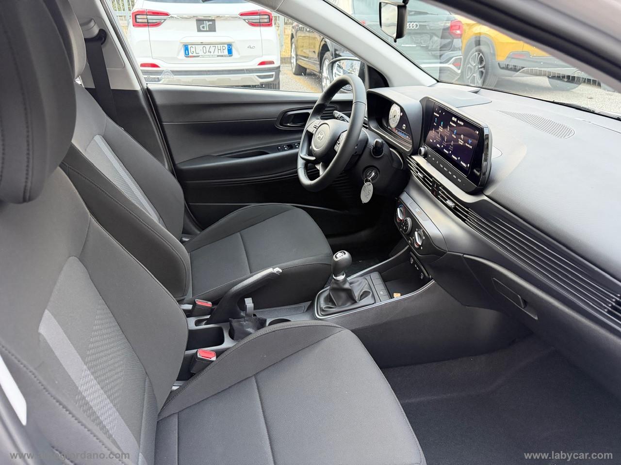 HYUNDAI i20 1.2 MPI MT GPL Connectline LUMEN GREY PEARL