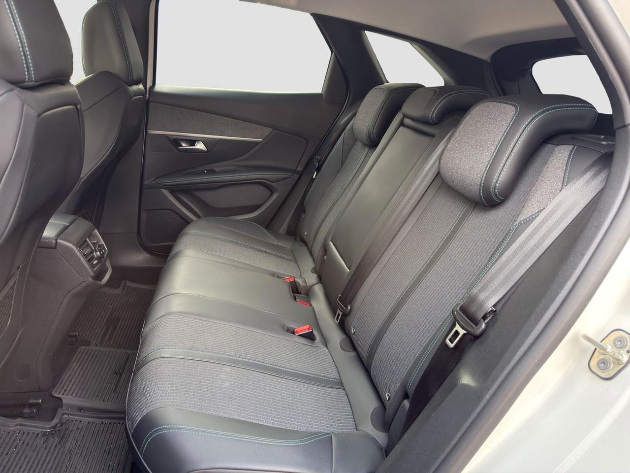 Peugeot 3008 PureTech Turbo 130 S&S Active