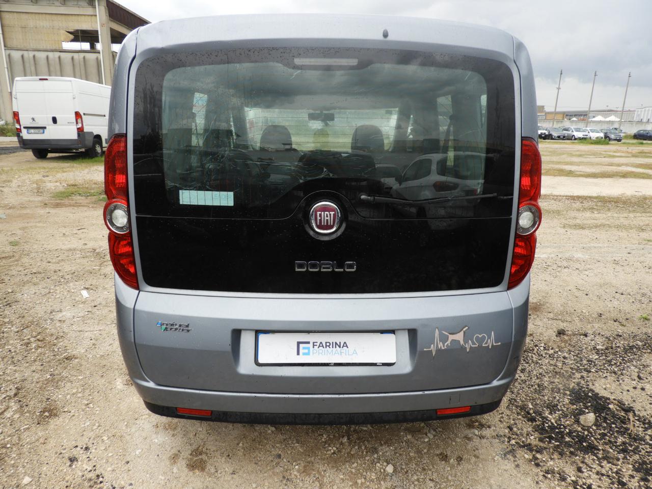 FIAT Doblo II 2015 - Doblo 1.4 tjt 16v natural power Easy 120cv