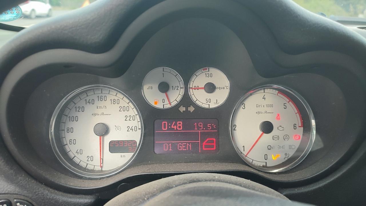 ALFA ROMEO 147
