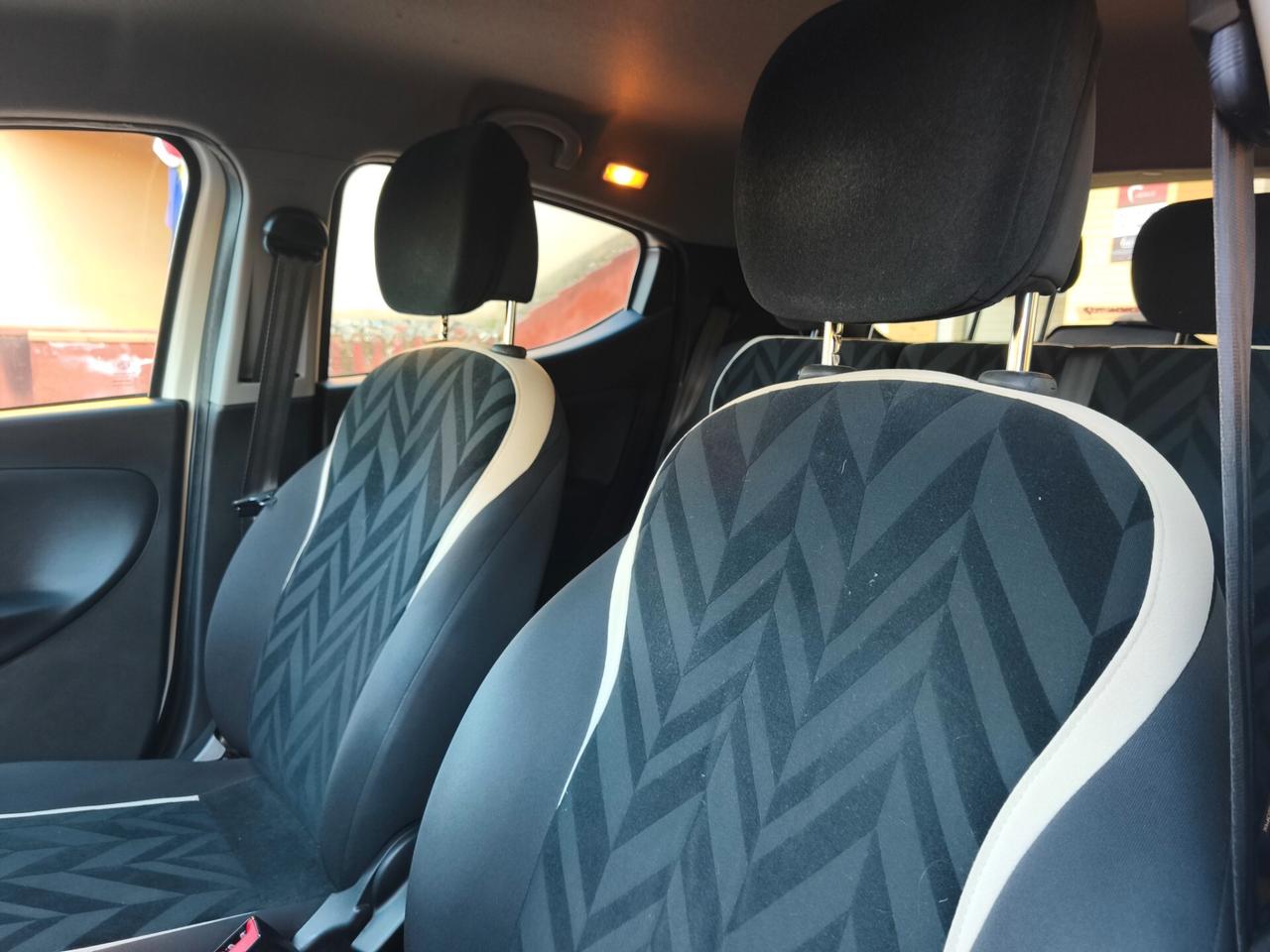 Lancia Ypsilon 1.2 GPL 69 CV 5 porte Ecochic