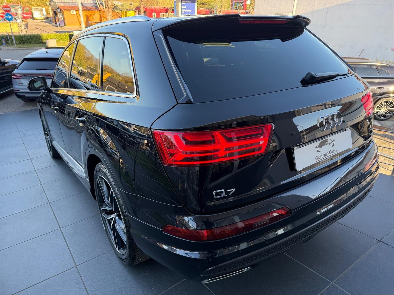 Audi Q7 3.0 TDI 218 CV ultra quattro tiptronic s line 7 posti
