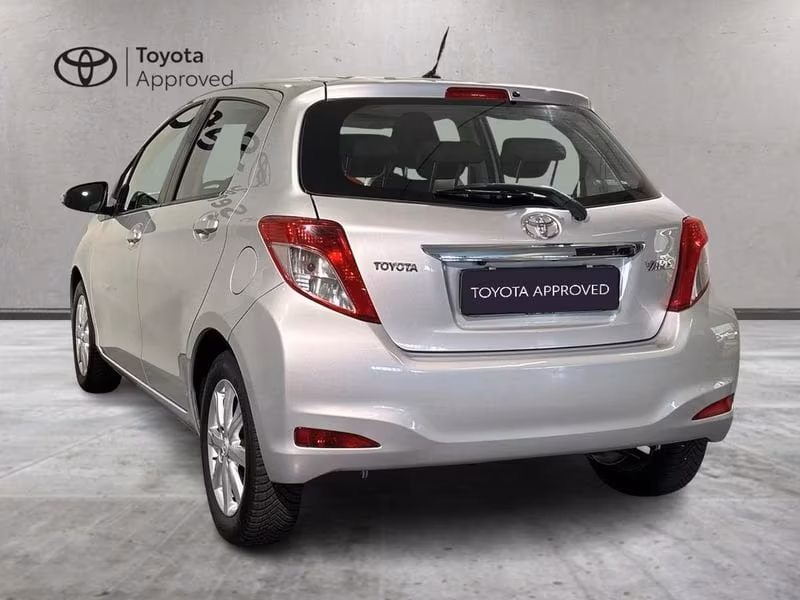Toyota Yaris 1.0 5 Porte Lounge 69 cv