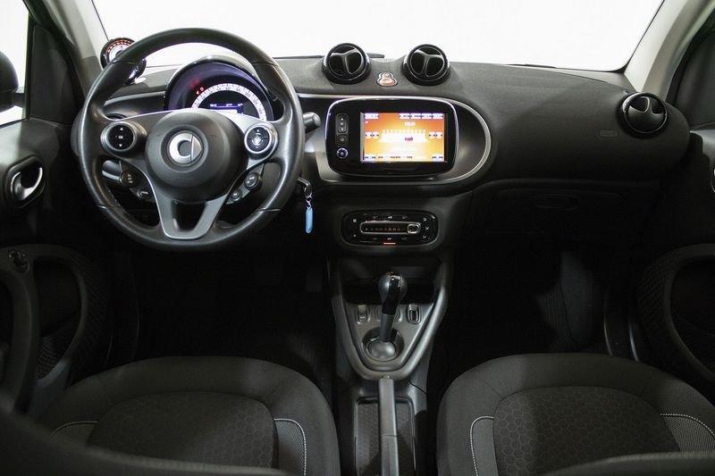 smart fortwo EQ Passion