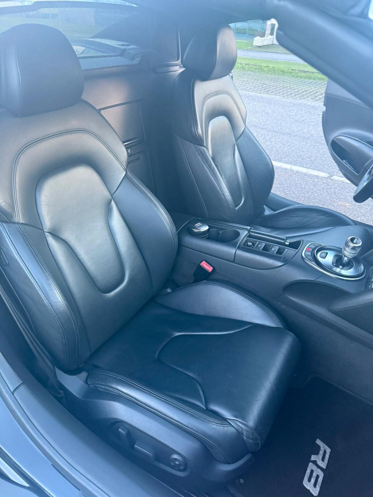 Audi R8 Spyder 5.2 V10 FSI quattro