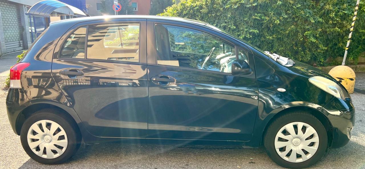 Toyota Yaris 1.0 benzina OK NEOPATENTATI