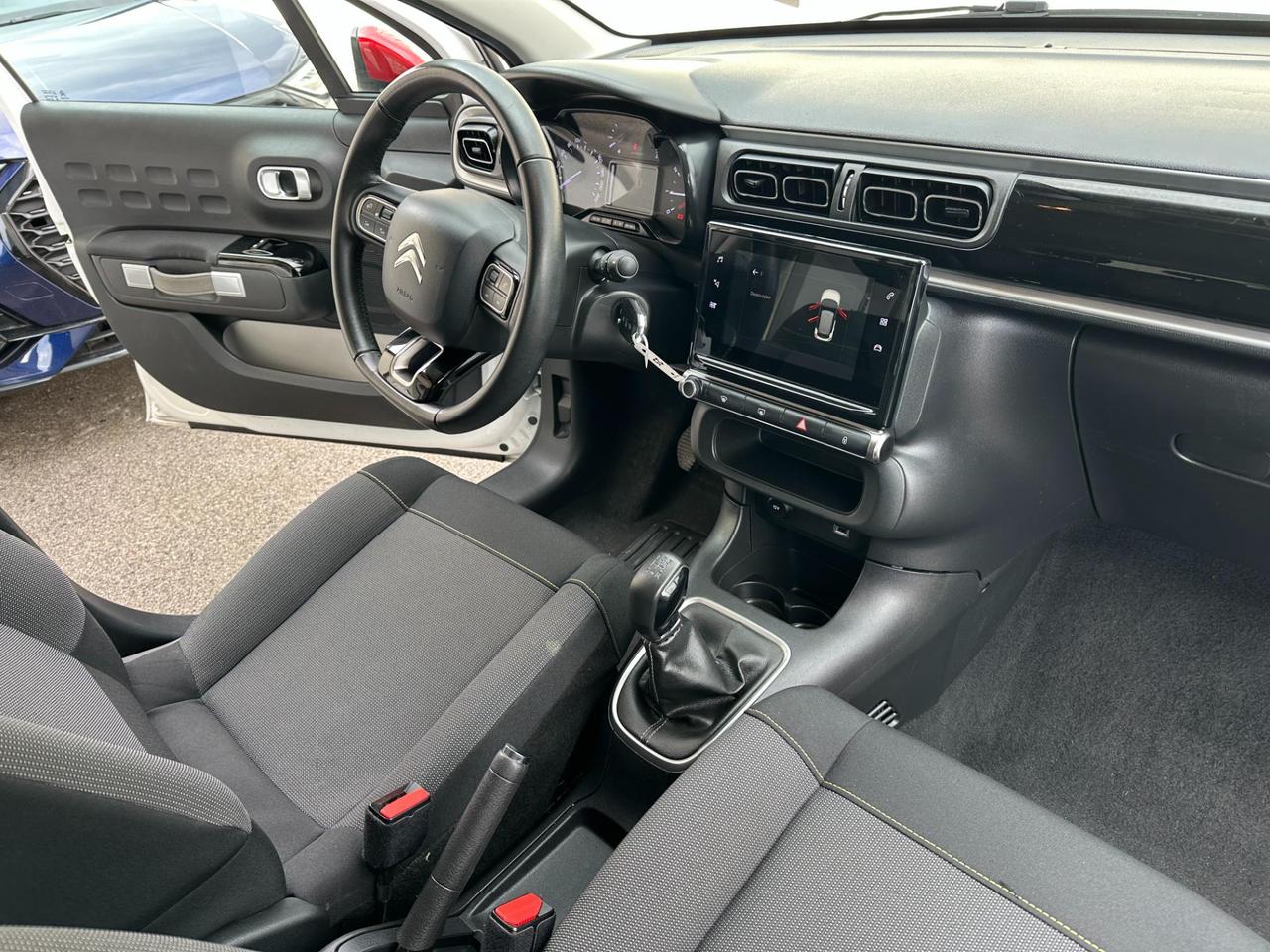 Citroen C3 1.2 puretech Shine s&s 83cv