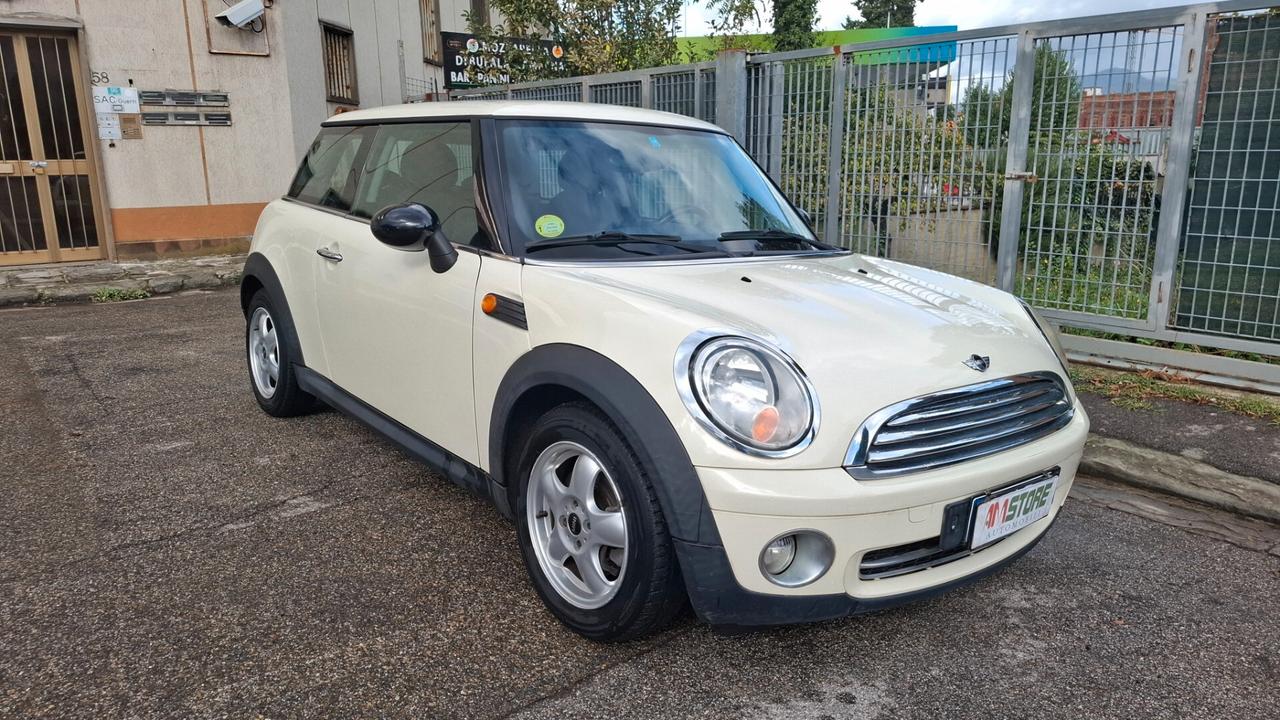 Mini 1.4 16V One Chili