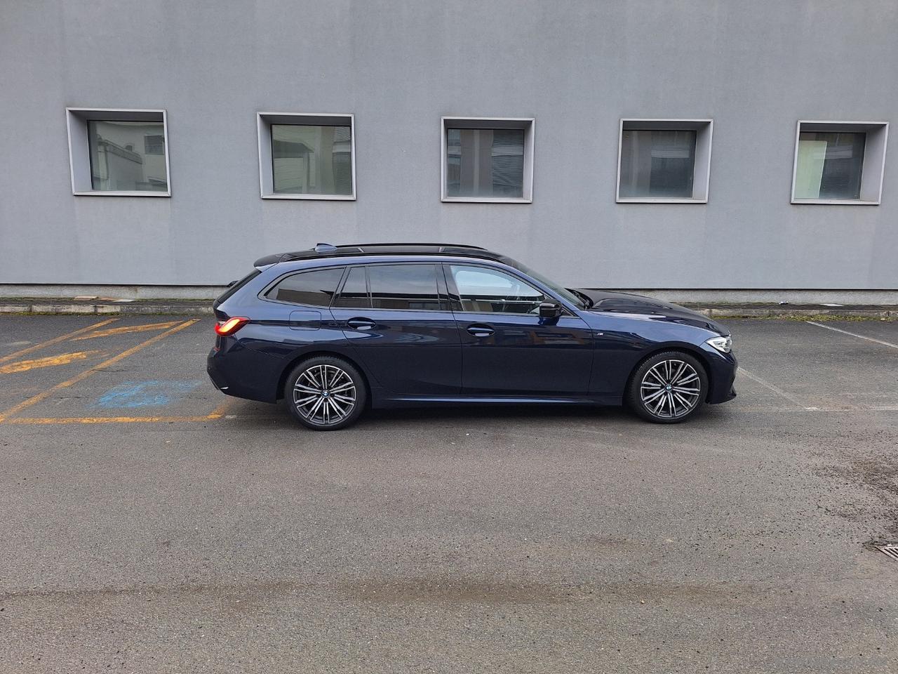 BMW 320d 48V xDrive Touring Msport