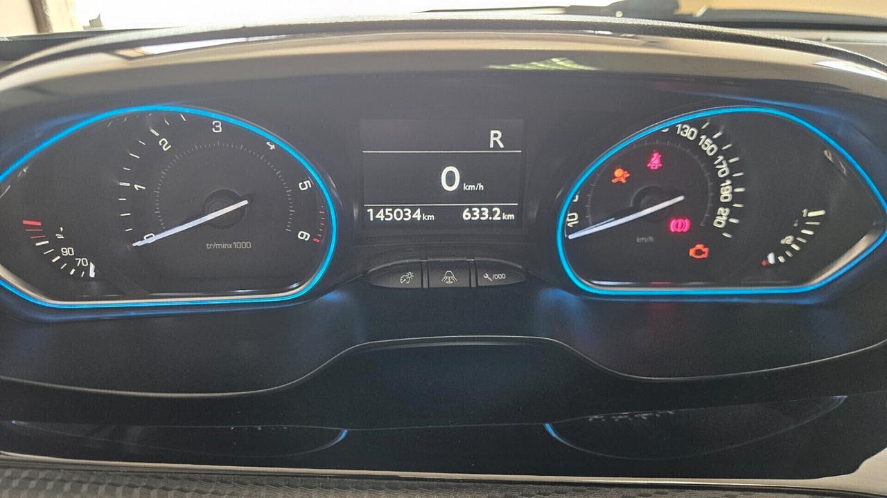 Peugeot 2008 BlueHDi 100 S&S Allure