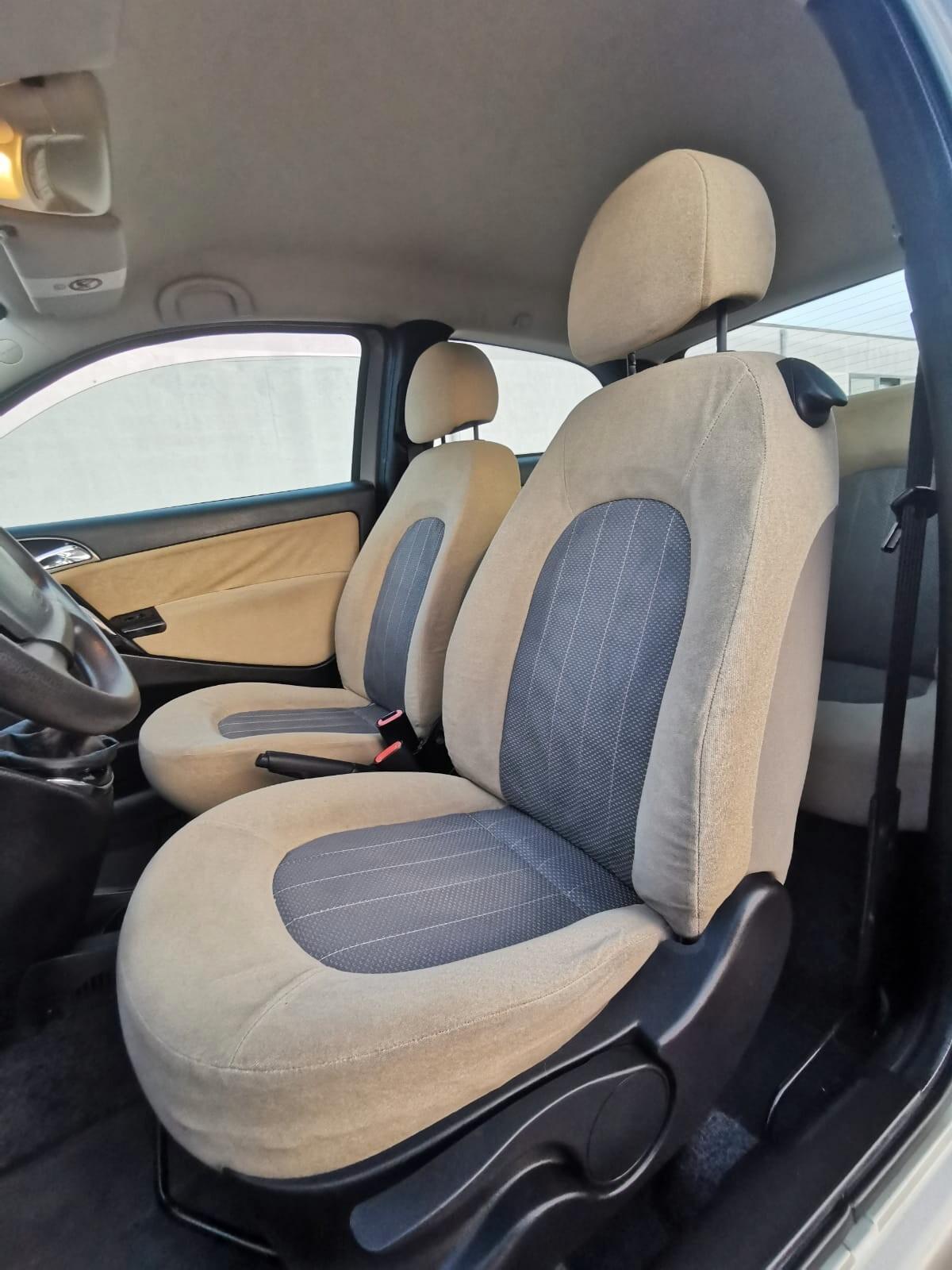 Lancia Ypsilon 1.2 Argento NEOPATENTATI