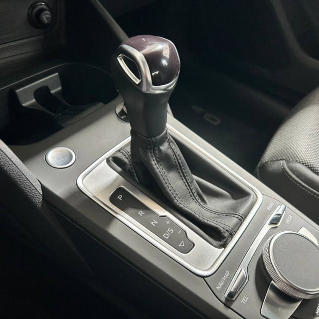 AUDI Q2 35 TFSI S tronic Admired