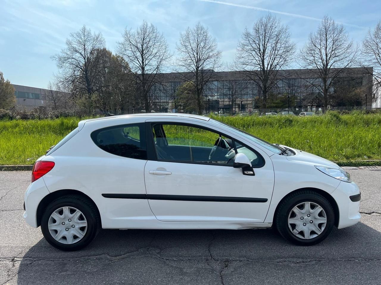 Peugeot 207 1.4 8V 75CV 3p. Energie Sport ECO GPL