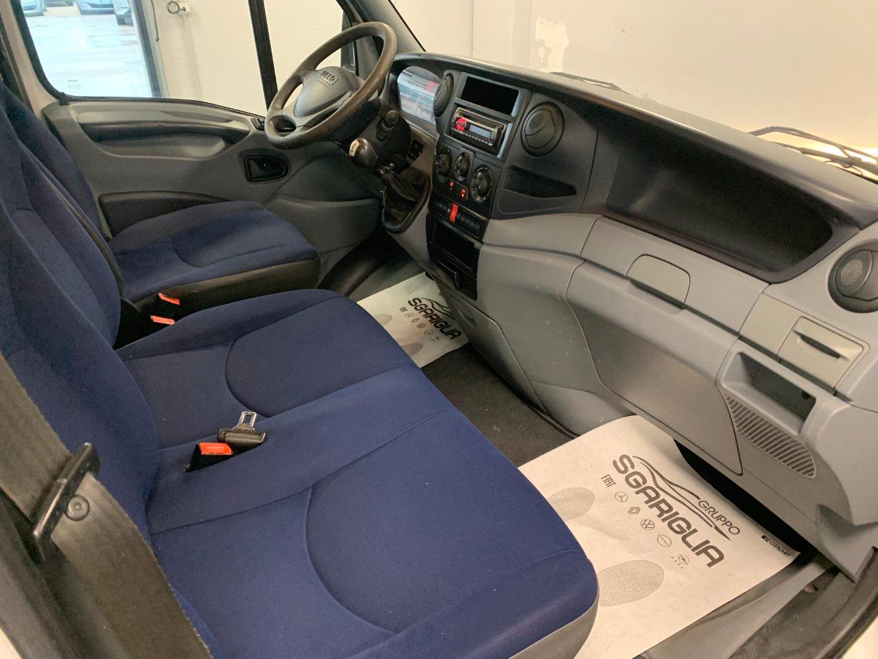 IVECO Daily Cassone Fisso 35 C 12 3 Posti