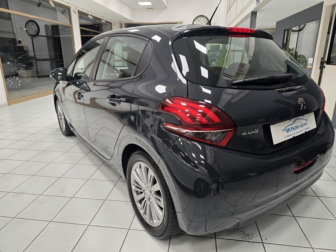 Peugeot 208 PureTech 82 5 porte Active NEOPATENTATI