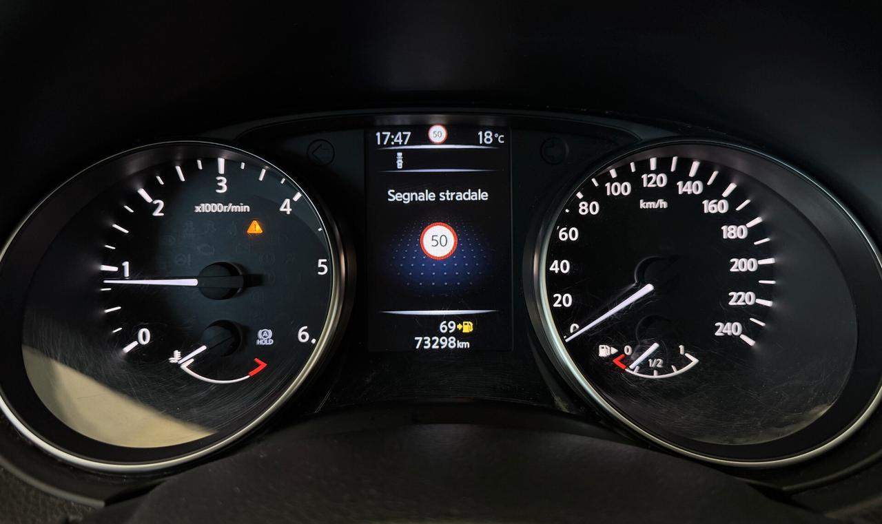 Nissan Qashqai 1.5cc 110cv dci Tetto panoramico OK Neopatentati