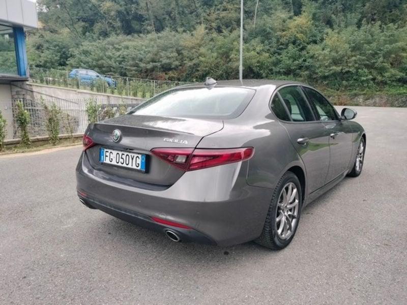 Alfa Romeo Giulia Giulia 2.2 t Super 180cv