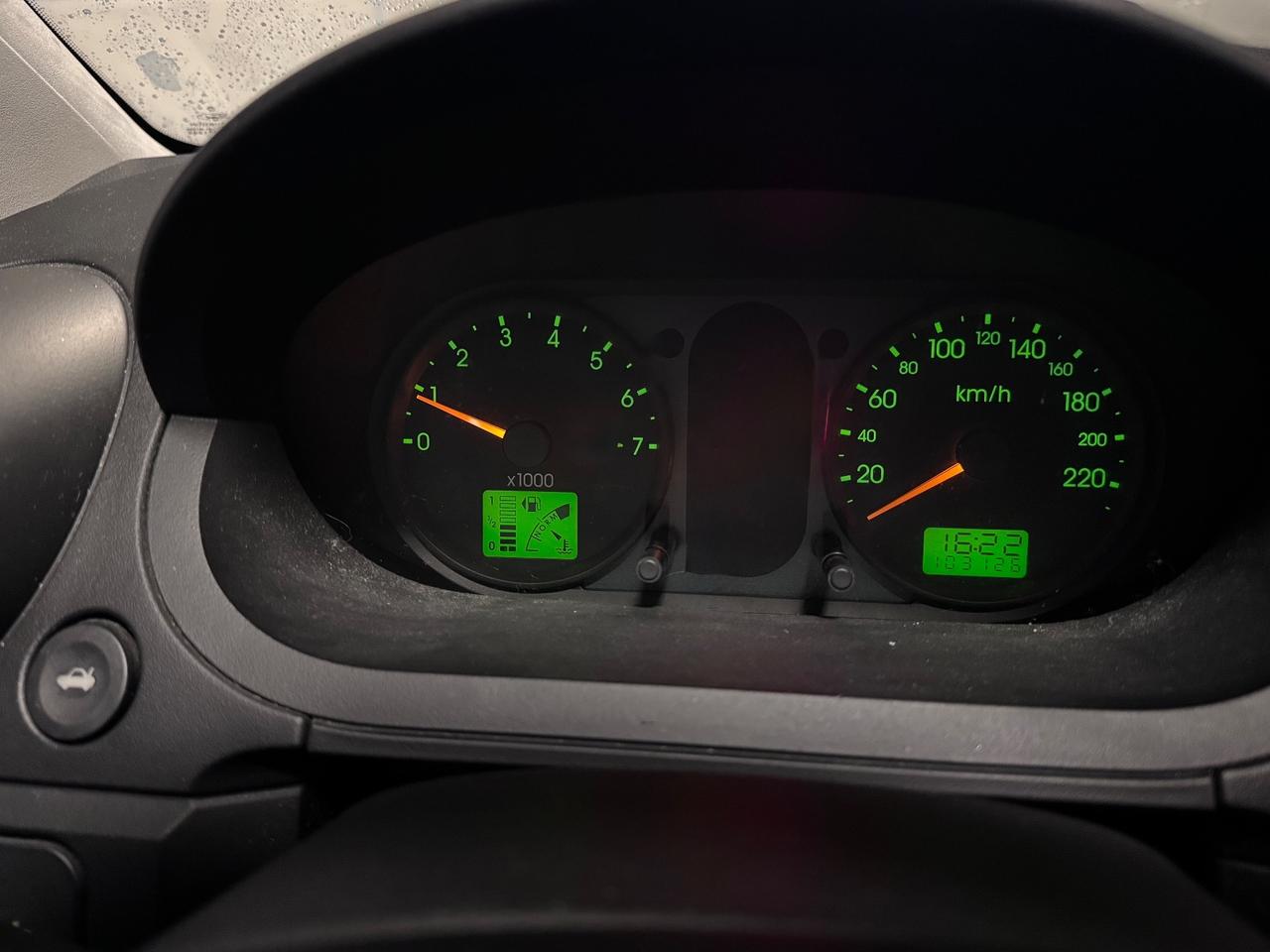 Ford Fiesta 1.4 16V 5p. Ghia