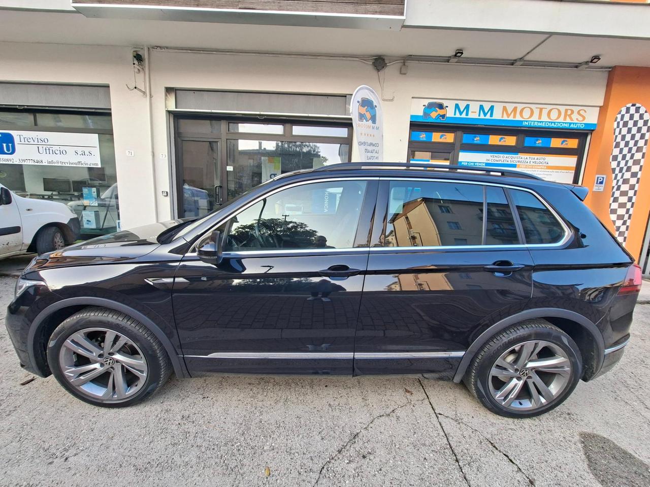 Volkswagen Tiguan 2.0 tdi R-Line 150cv dsg