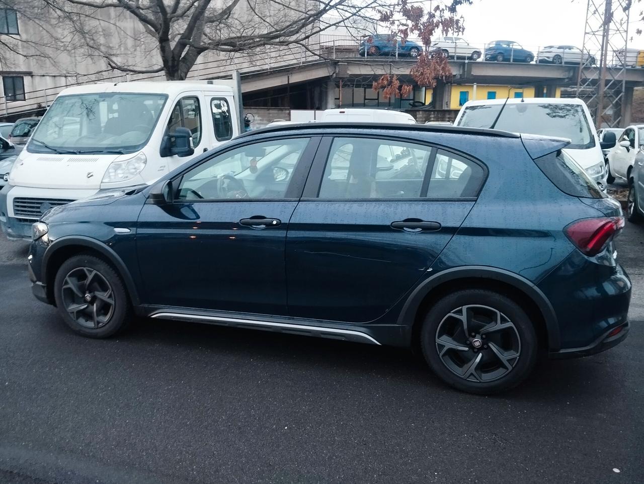 Fiat Tipo 1.0 5 porte Cross