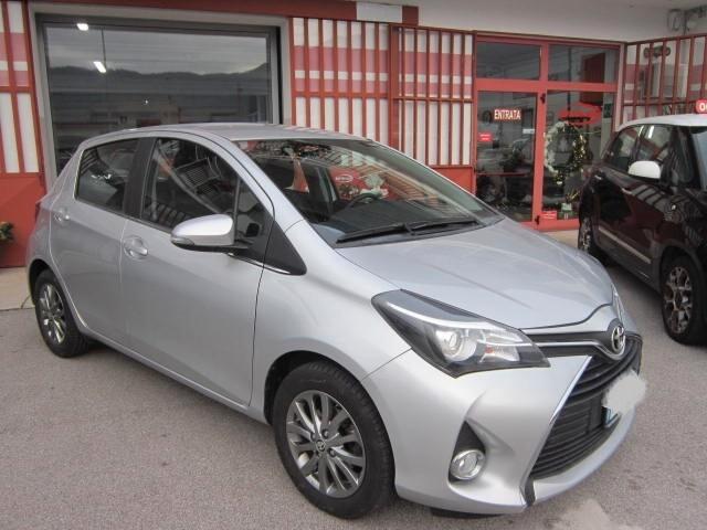 Toyota Yaris 1.0 5 porte Lounge NEOPATENTATI UNICO PROPRIETARIO