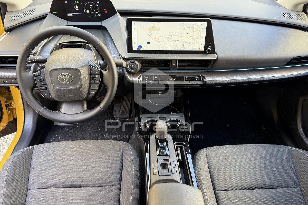TOYOTA Prius 2.0 Plug-in Hybrid Lounge