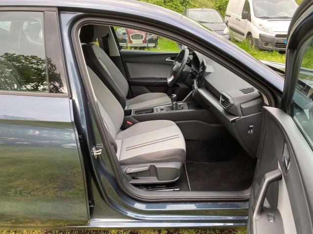 SEAT Leon * SOLAMENTE 49.000km! * SuperAccessoriata W.less