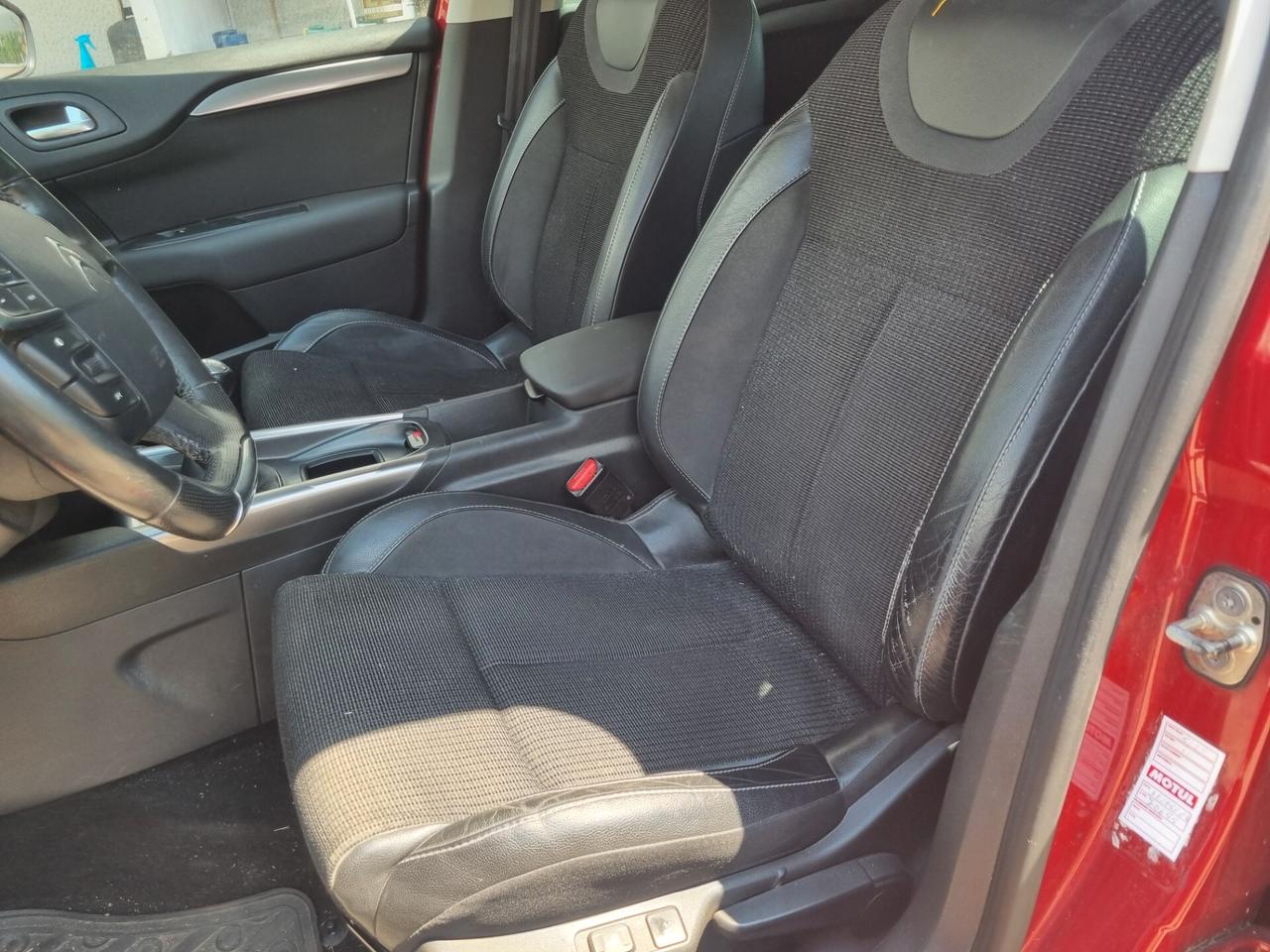 Citroen C4 1.6 VTi 120 Exclusive