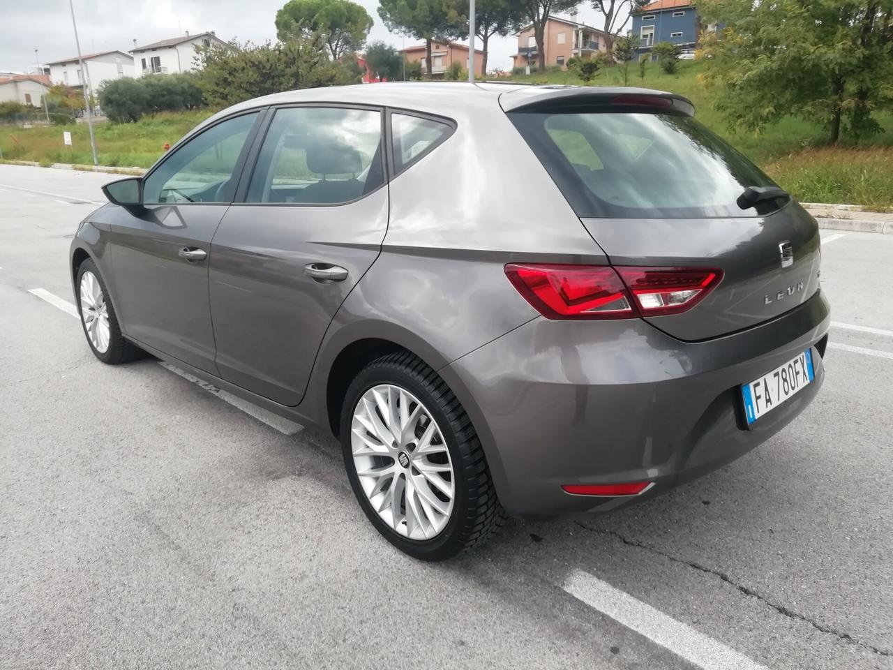 Seat Leon 1.4 TGI 5p. Business HIGH "Solo 94.000 km/Uniproprietario"
