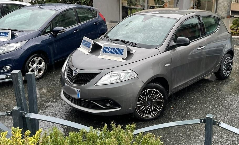 Lancia Ypsilon 5 porte garantita 2 anni!!! 3482693111