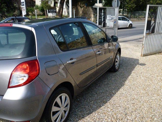 RENAULT Clio 1.2 16V 5 porte Dynamique