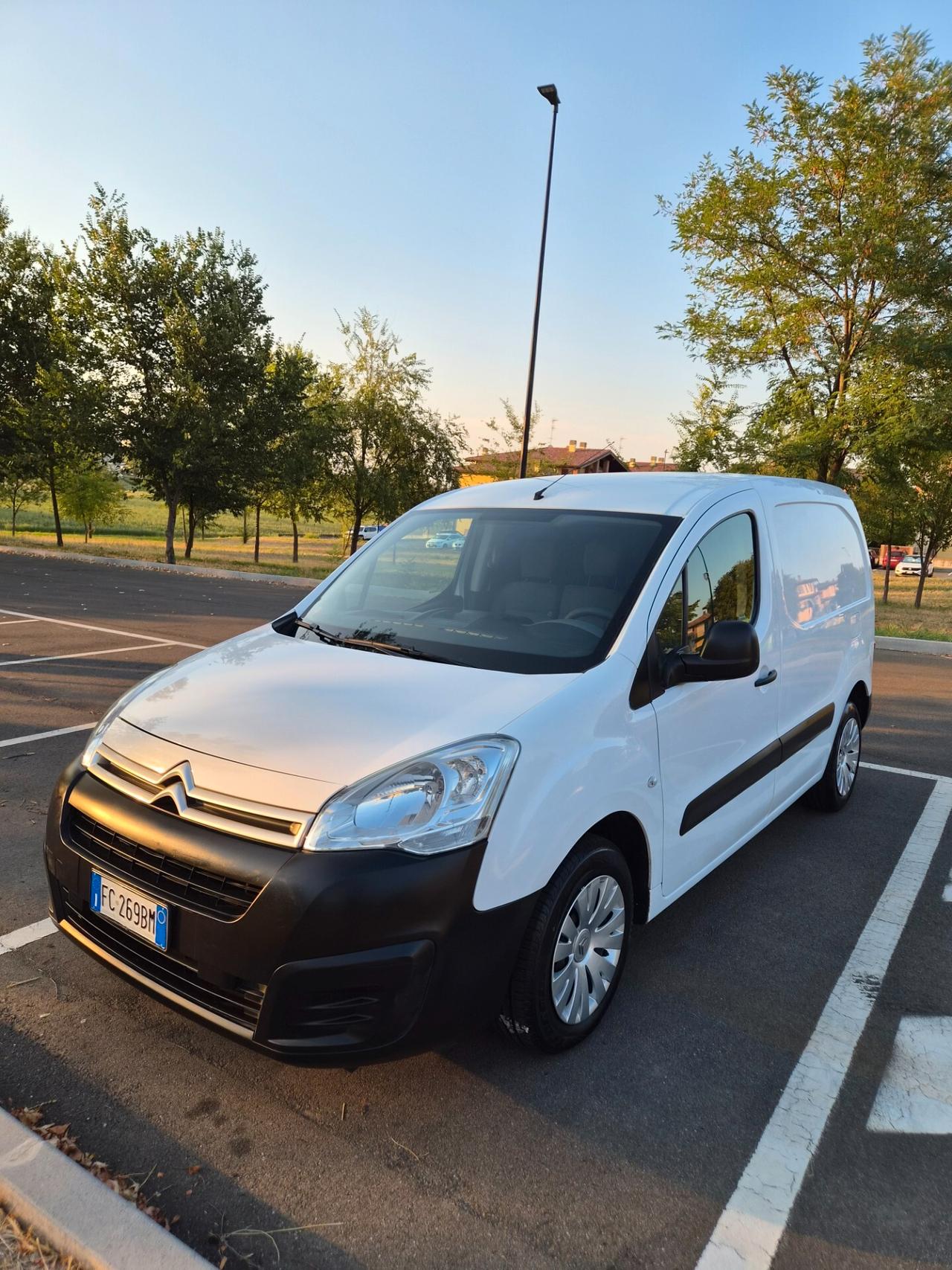 Citroen Berlingo BlueHDi 100 Van 3 posti Club L1