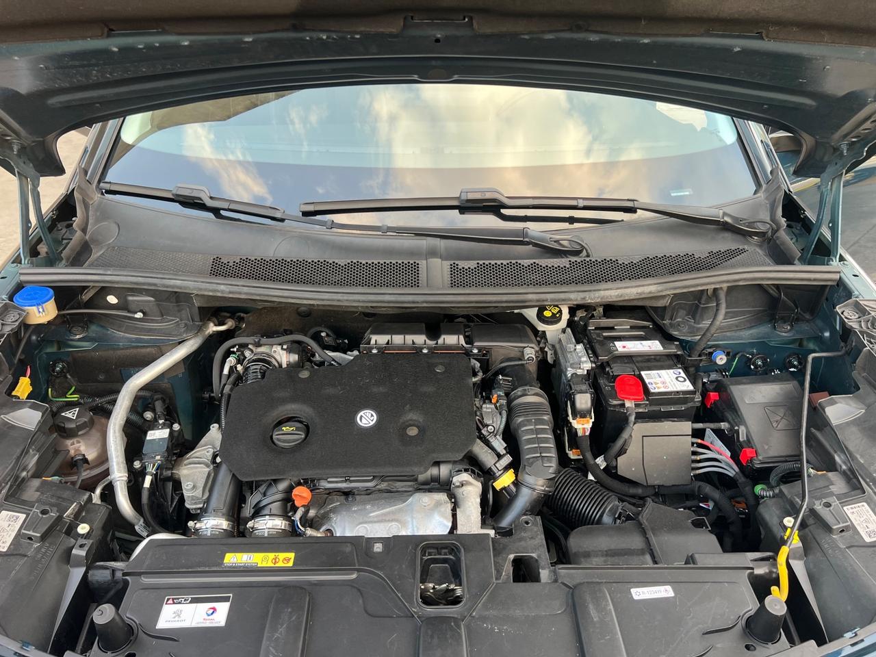 Peugeot 5008 BlueHDi 130 S&S EAT8 Allure Pack