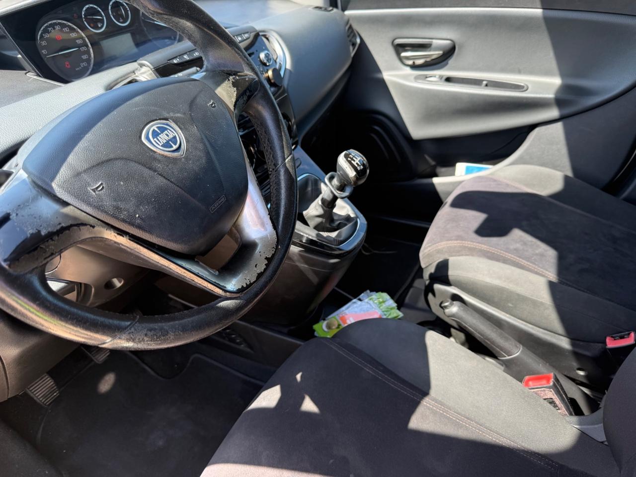 Lancia Ypsilon 1.2 69 CV 5 porte GPL 3.999€