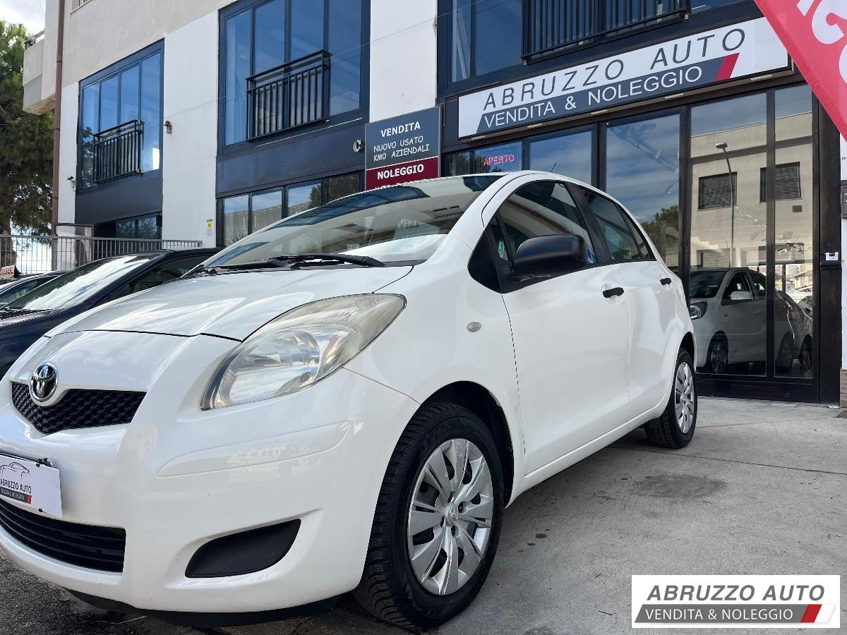 TOYOTA Yaris 1.0 5 porte Active