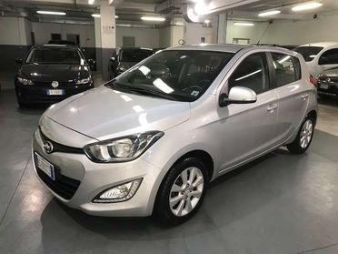 Hyundai i20 i20 I 2012 5p 1.1 crdi Sound Edition